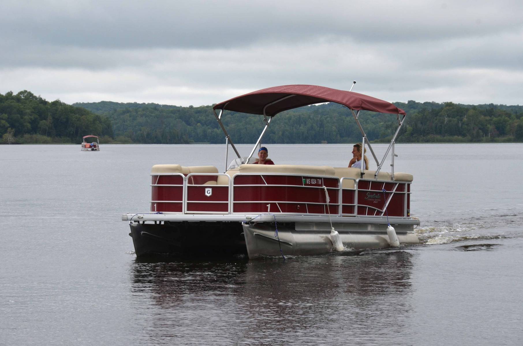 Cable, WI Boat Rentals Lake Namakagon Pontoon Rentals